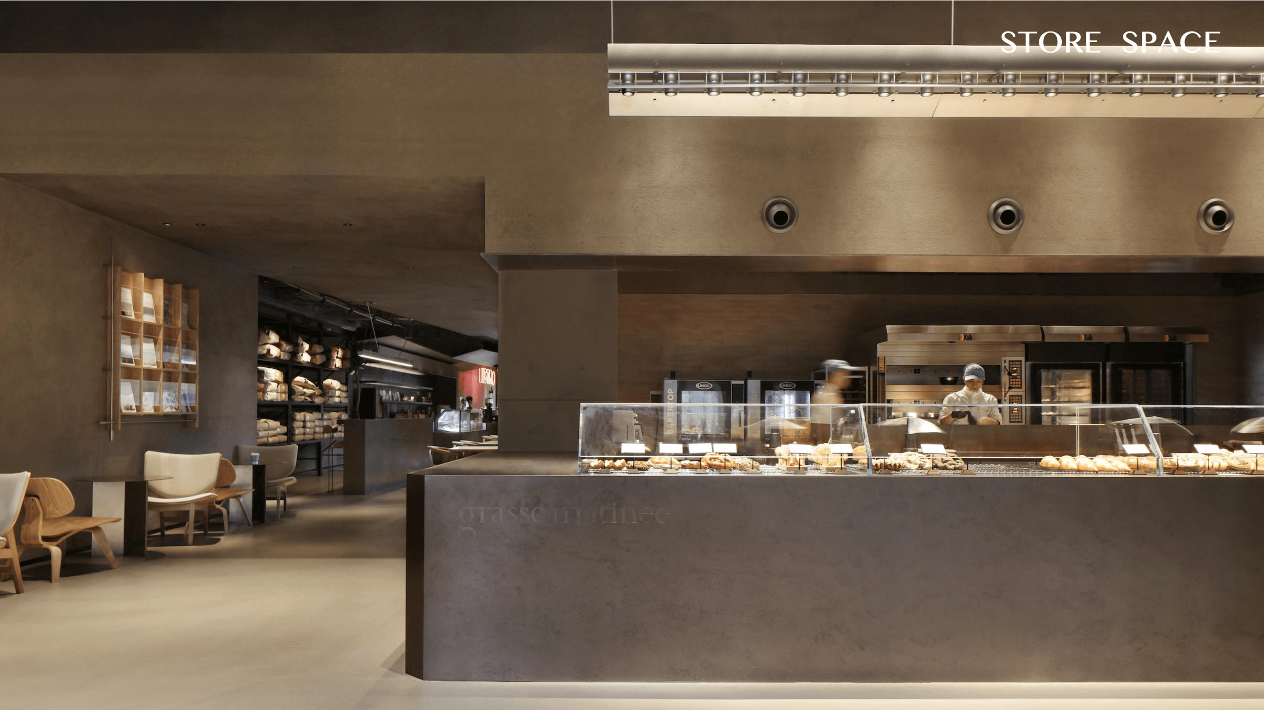 Momo's Bakery Interior